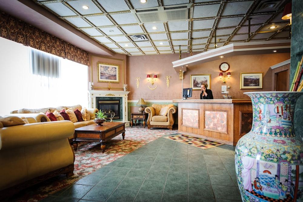 Peterborough Inn & Suites Hotel Esterno foto