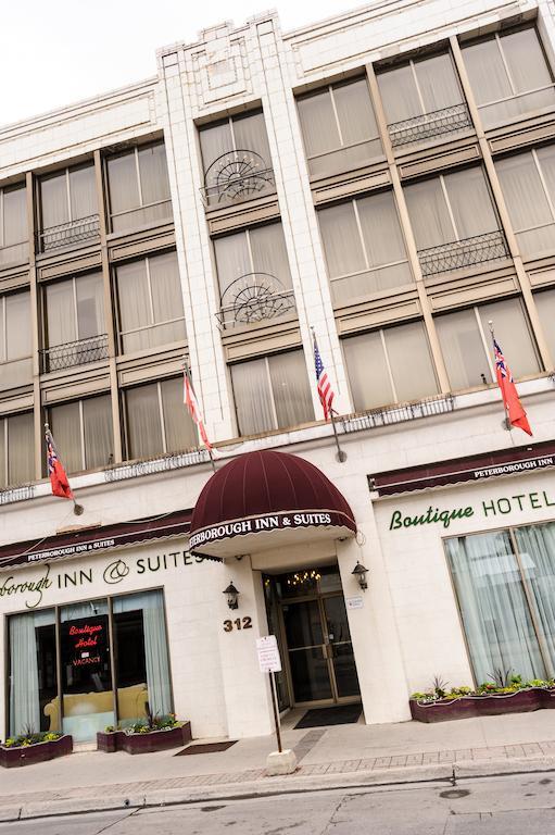 Peterborough Inn & Suites Hotel Esterno foto