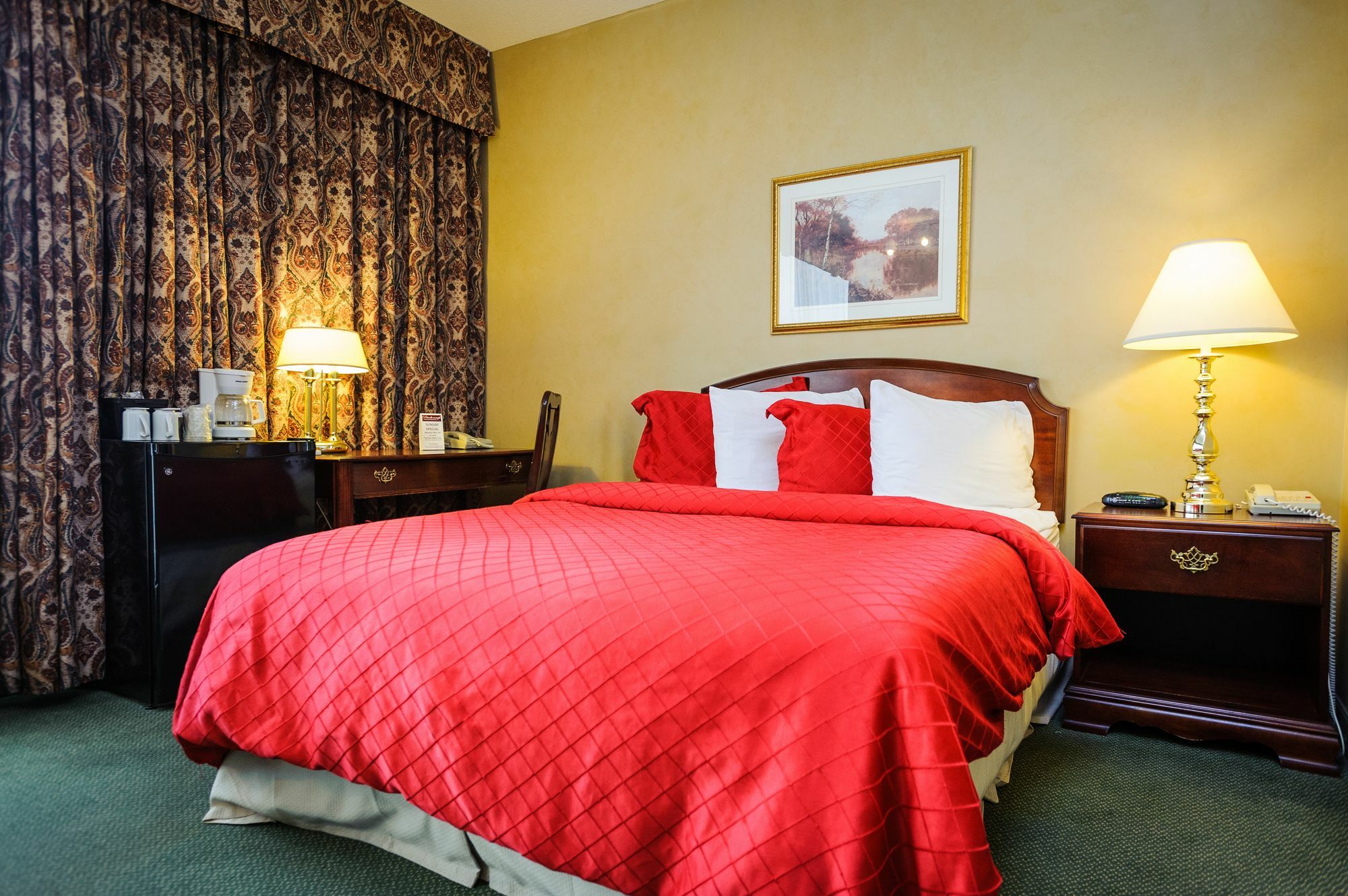 Peterborough Inn & Suites Hotel Esterno foto